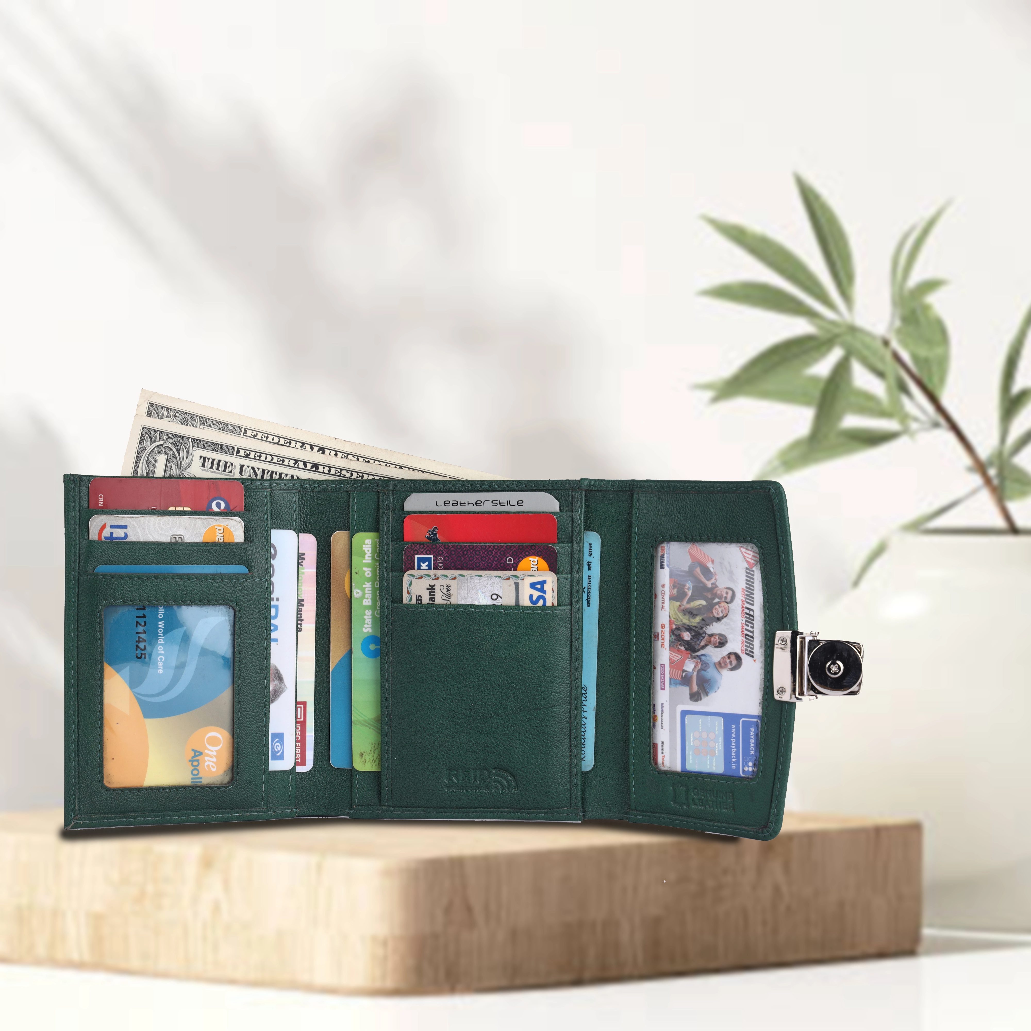 Women's Leather Wallet (Green)
