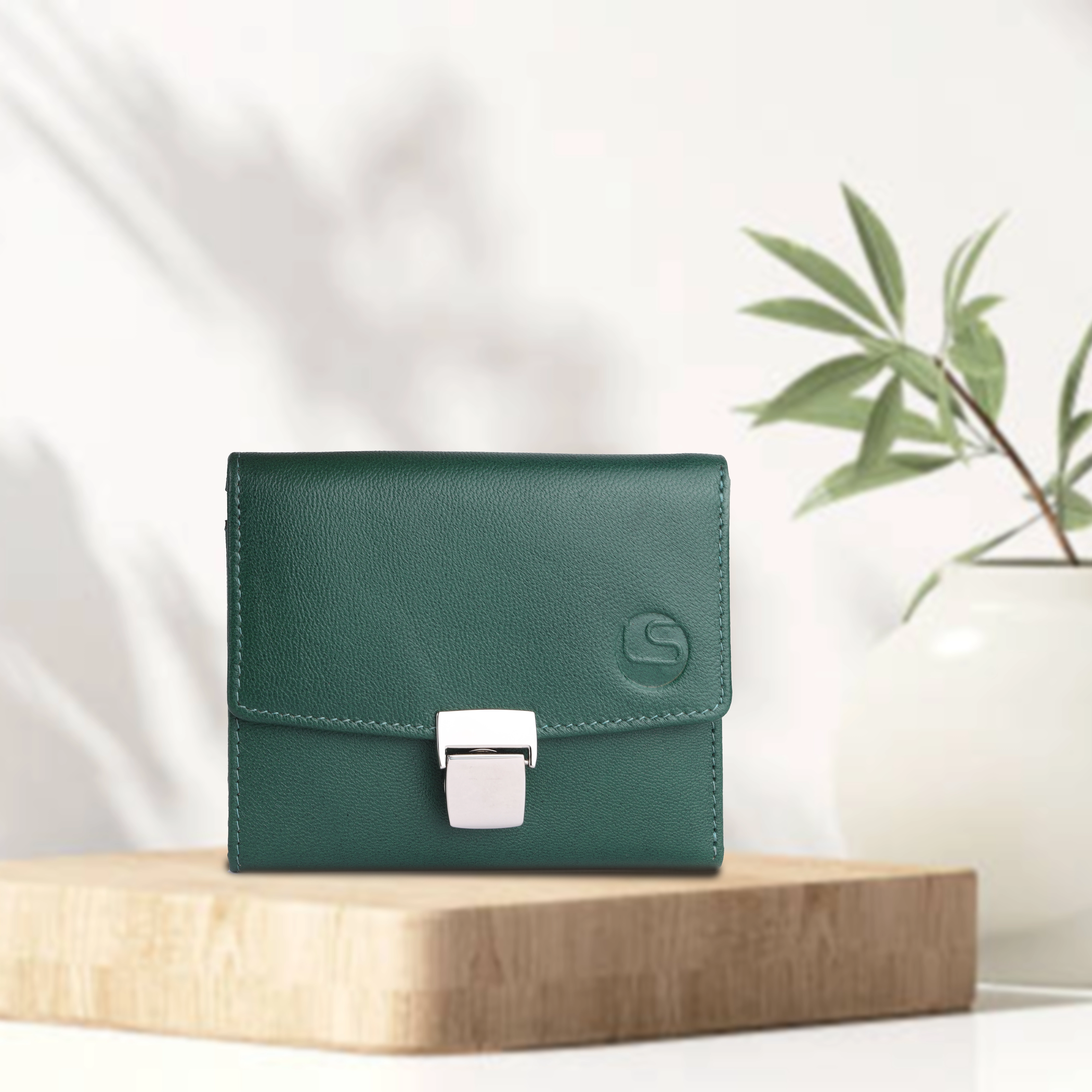 Women's Leather Wallet (Green)